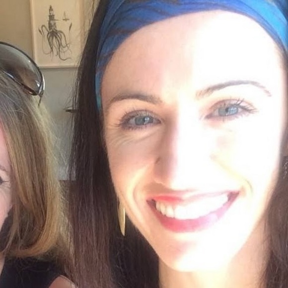 Meet your Posher, Lauren - Picture 1 of 1